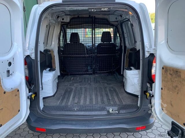 Compact van Ford Courier Van