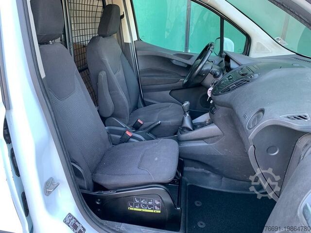 Compact van Ford Courier Van