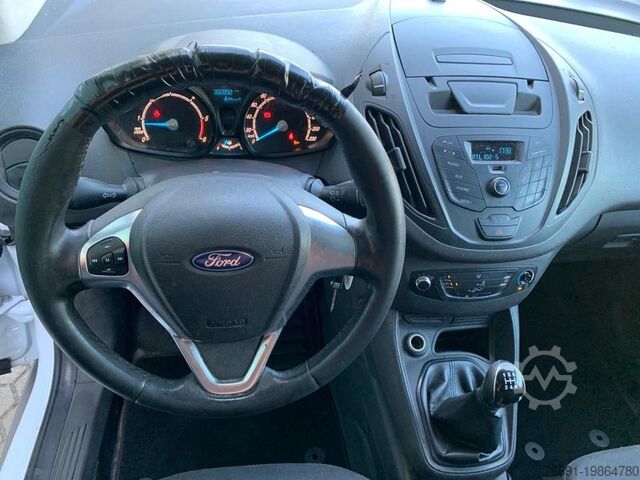 Compact van Ford Courier Van