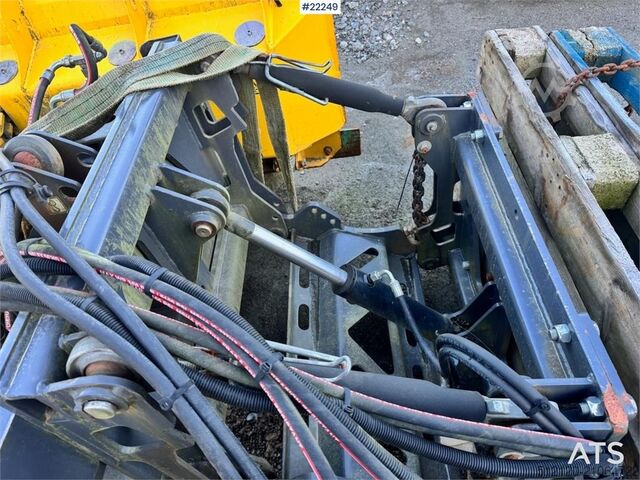 Vama EAU4800K folding wing plow for truck Vama EAU4800K folding wing plow for truck