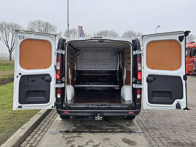 Hochdachkombi RENAULT TRAFIC 2.0 DCI