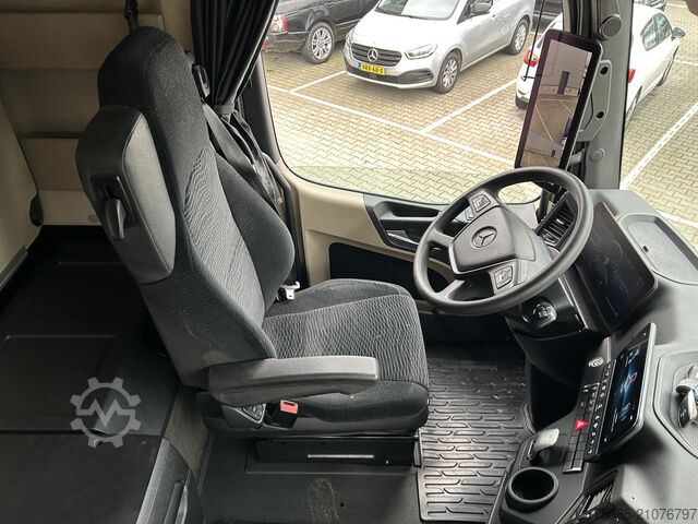 Standard-SZM Mercedes-Benz Actros 1842 Streamspace / 565 dkm / Tacho V2 / ...
