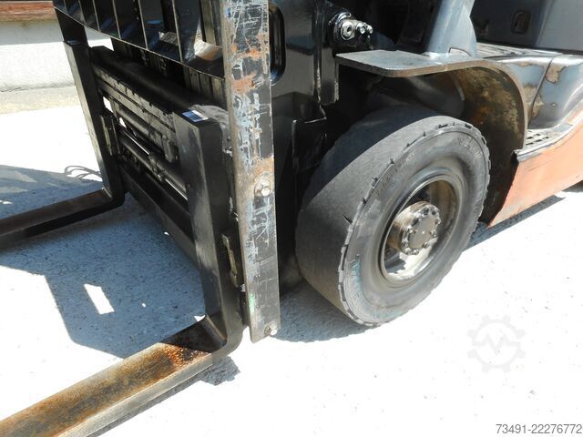 Gabelstapler Toyota 02-8FDF25 Triplex + SS + ZV + Kabine