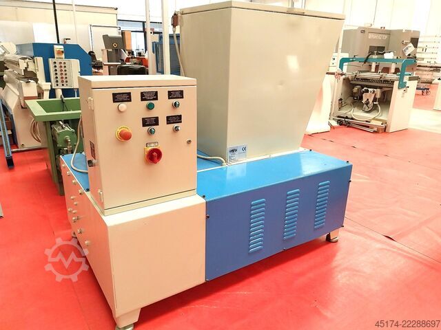 Wood shredder COMAFER BRIO 580