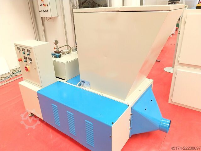 Wood shredder COMAFER BRIO 580