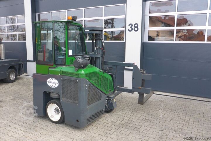 Four-way side loader Combilift C3000
