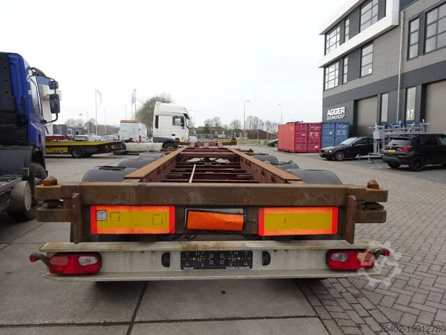 Container transport Renders Renders Container Chassis / SAF + DRUM