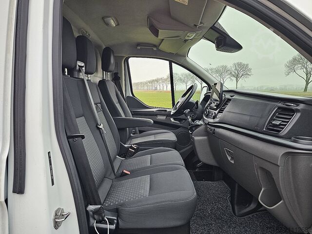 High-roof van FORD TRANSIT CUSTOM 2.0 L2H1 Navi Airco!