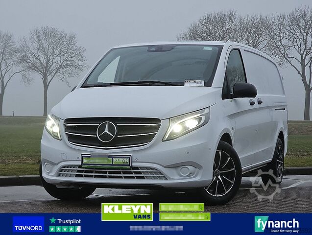 High-roof van MERCEDES-BENZ VITO 114 L2 LED ECC Navi Eur6