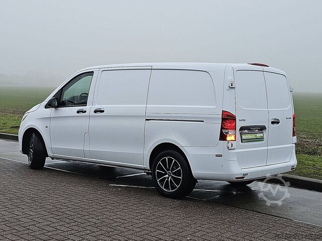 High-roof van MERCEDES-BENZ VITO 114 L2 LED ECC Navi Eur6