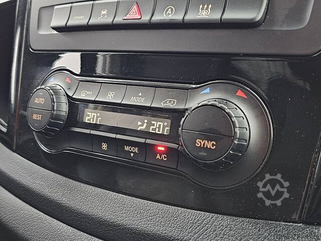 High-roof van MERCEDES-BENZ VITO 114 L2 LED ECC Navi Eur6
