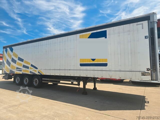 Beverage semitrailer KÖGEL SN 24 **GETRÄNKE*SAF*LIFT*SCHNELLADESYSTEM*