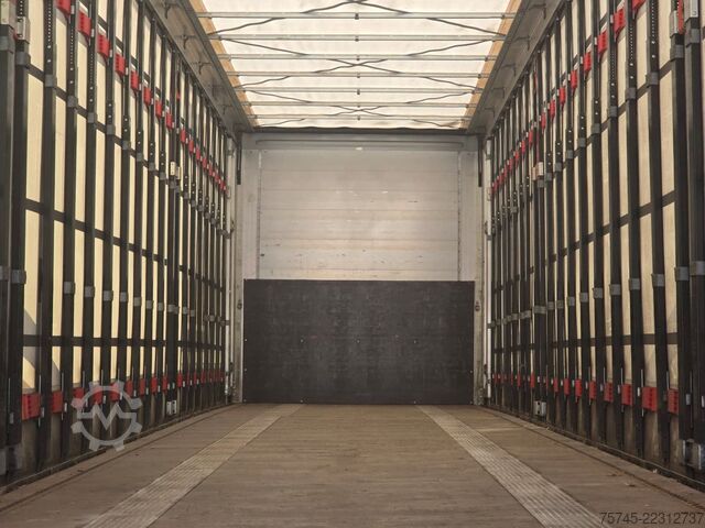 Beverage semitrailer KÖGEL SN 24 **GETRÄNKE*SAF*LIFT*SCHNELLADESYSTEM*