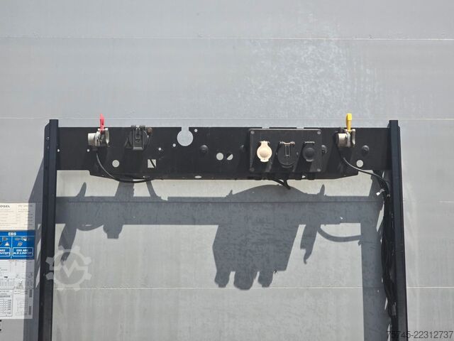 Beverage semitrailer KÖGEL SN 24 **GETRÄNKE*SAF*LIFT*SCHNELLADESYSTEM*