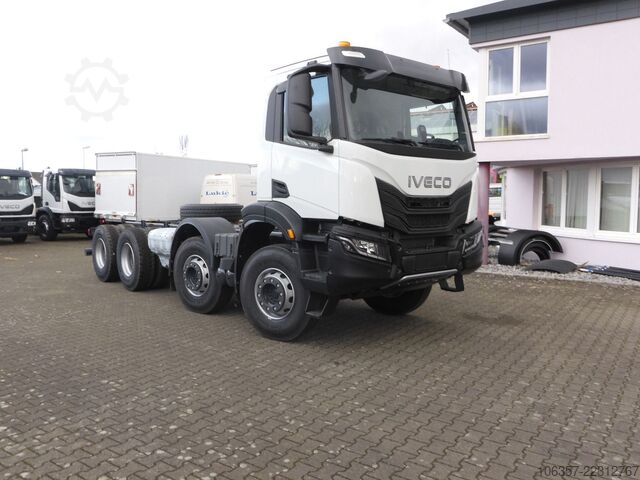 LKW-Fahrgestell IVECO T-Way AD410T54B 8X4 Radstand.4250mm Betonmischer