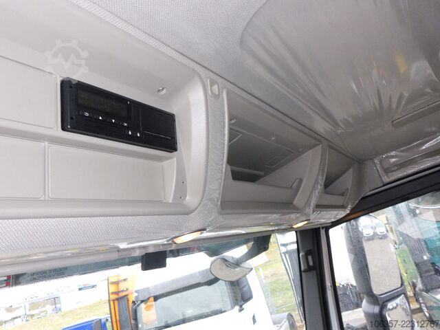 LKW-Fahrgestell IVECO T-Way AD410T54B 8X4 Radstand.4250mm Betonmischer