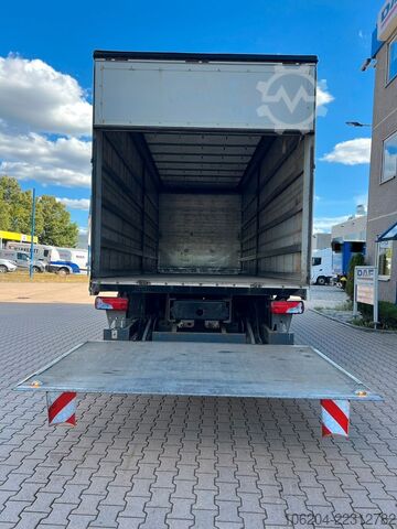 Truck chassis MAN TGS 26.400 6x2 Plane mit Hebebühne