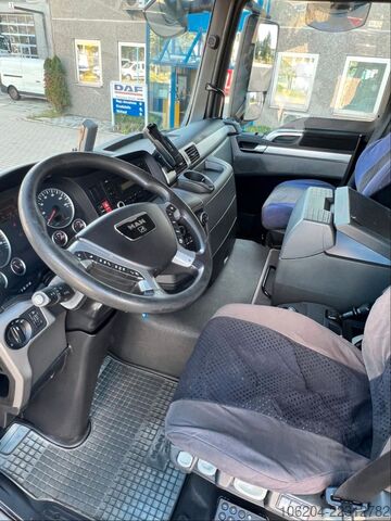 Truck chassis MAN TGS 26.400 6x2 Plane mit Hebebühne