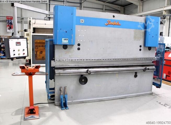 Abkantpresse - hydraulisch BAYKAL APH 3110 x 180