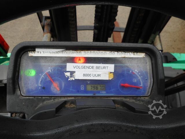 Gabelstapler Mitsubishi FD30 Triplex + Zwillingsreifen