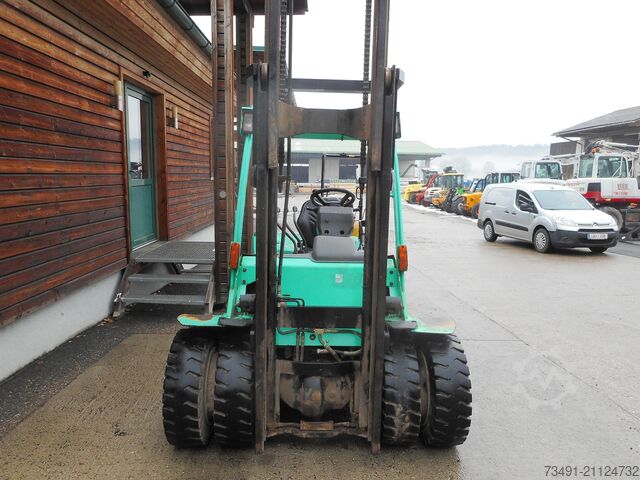 Gabelstapler Mitsubishi FD30 Triplex + Zwillingsreifen