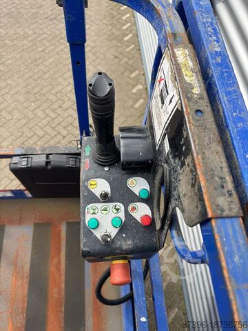 Scissor lift Haulotte Compact 14 Hoogwerker Schaarhoogwerker
