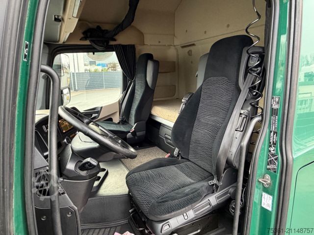 Standard tractor unit MERCEDES-BENZ Actros 1843 ADR  E6 Retarder