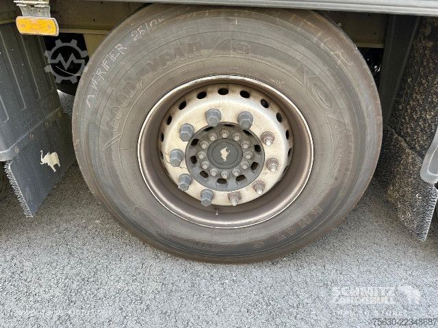 Auflieger mit Pritsche & Plane Schmitz Cargobull Semitrailer Curtainsider Coil