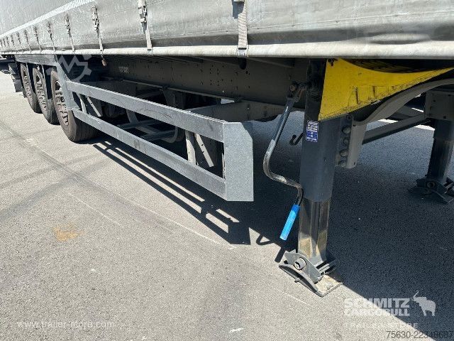 Auflieger mit Pritsche & Plane Schmitz Cargobull Semitrailer Curtainsider Coil