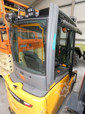 Elektro 3 Rad-Stapler Jungheinrich EFG 220