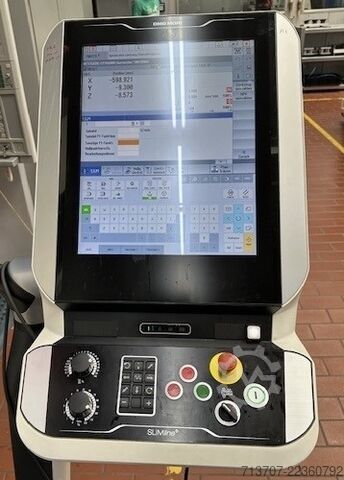 Vertical machining center DMG MORI CMX 600 V
