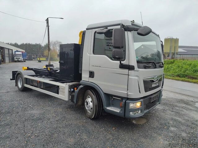 Hakenarmsystem MAN TGL 12.250 with NEW Containersystem / Hooklift ...