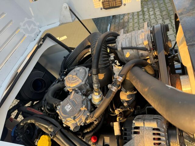 Vierwegestapler Combilift C6000/Wide positioner/ Only 3157 hours !