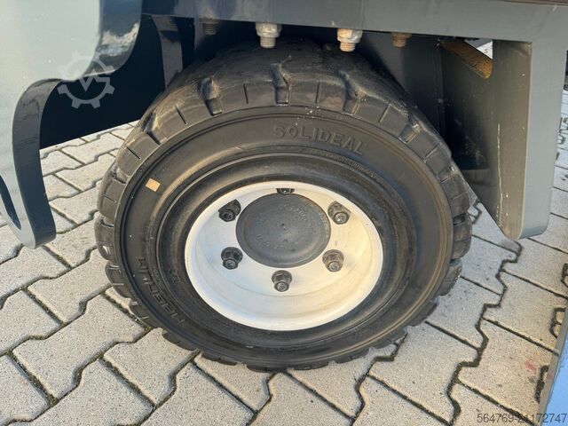 Vierwegestapler Combilift C6000/Wide positioner/ Only 3157 hours !