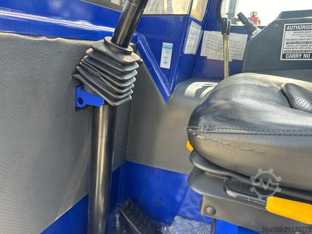 Vierwegestapler Combilift C3000/ Mast 7500 mm /Teleskopic forks