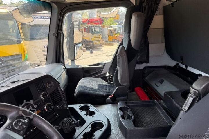 Autokran MERCEDES-BENZ Antos 1836 4x2 Hiab 122-4