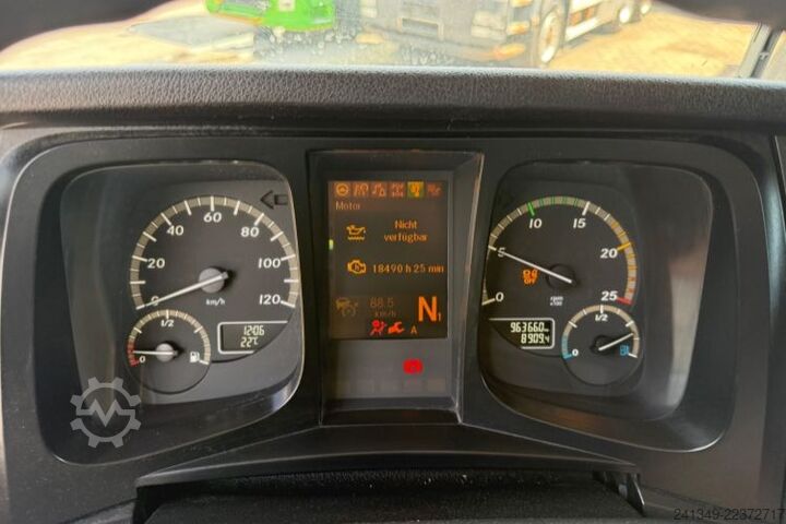Autokran MERCEDES-BENZ Antos 1836 4x2 Hiab 122-4