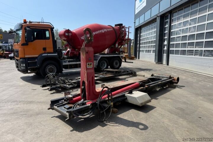 Betonmischer LKW MAN TGS 28.480 6x4-4 SWS SZM/Mischer/Haken