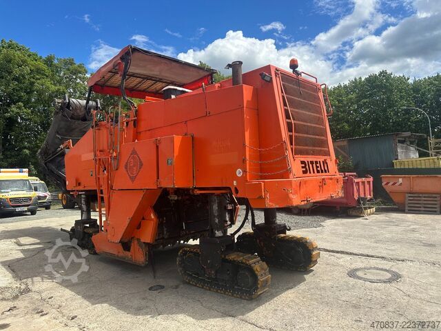 Asphaltmischanlage Bitelli SF 200 L / Aspfaltfräse 2 m