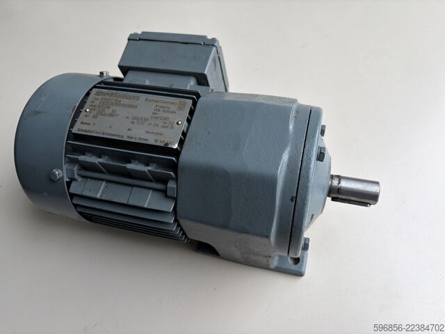  SEW-EURODRIVE R32DT71D6 0,25 kW 36 obr./min 220/380 V SEW-EURODRIVE R32DT71D6 0,25 kW 36 obr./min 220/380 V