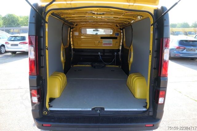 Panel van renault Trafic dCi 120 L2H1 3,0t Komfort