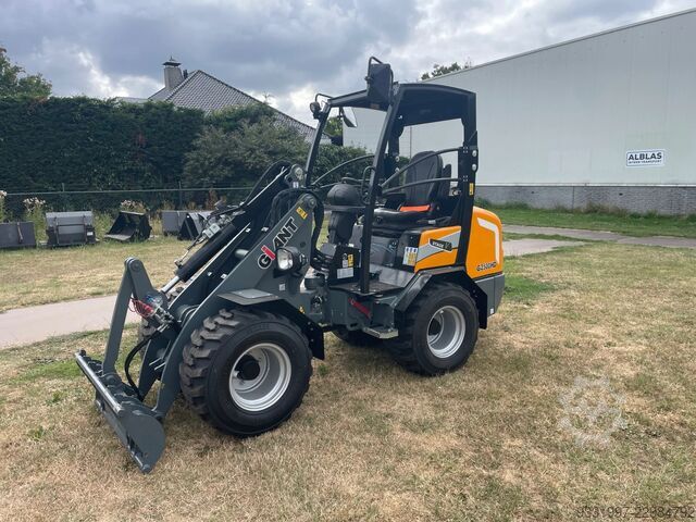Loader Giant G2500HD Xtra nieuw!!