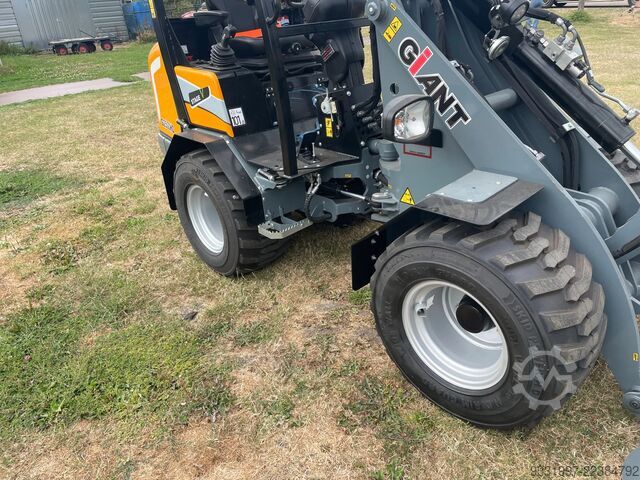 Loader Giant G2500HD Xtra nieuw!!