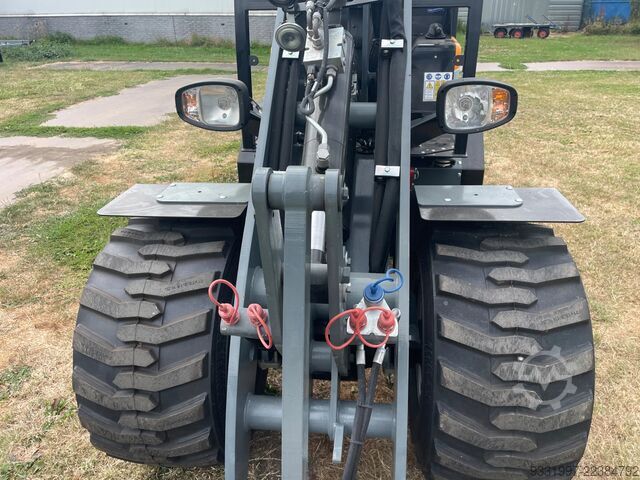 Loader Giant G2500HD Xtra nieuw!!