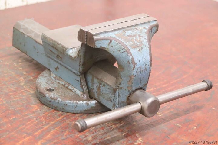 Bench vice 140 mm Matador Spannweite 210 mm