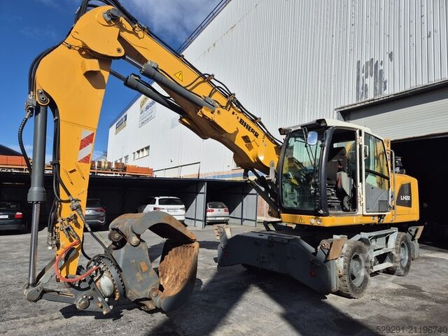 Umschlagbagger LIEBHERR LH22M