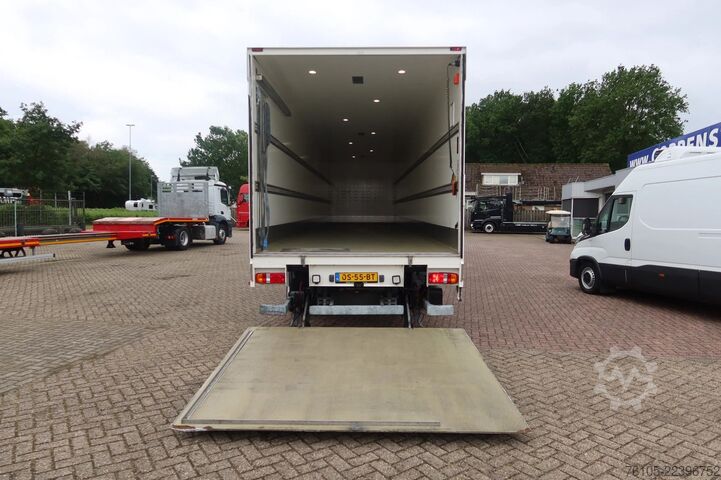 Standard tractor MAN TGM 15.290 Trekker + Heiwo city trailer geisole...