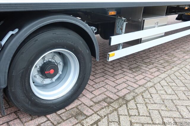 Standard tractor MAN TGM 15.290 Trekker + Heiwo city trailer geisole...