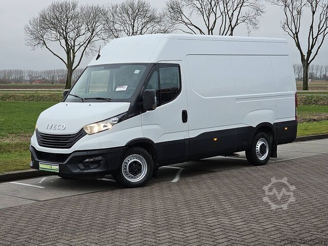 High-roof van IVECO DAILY 35S14 L2H2 Airco Euro6