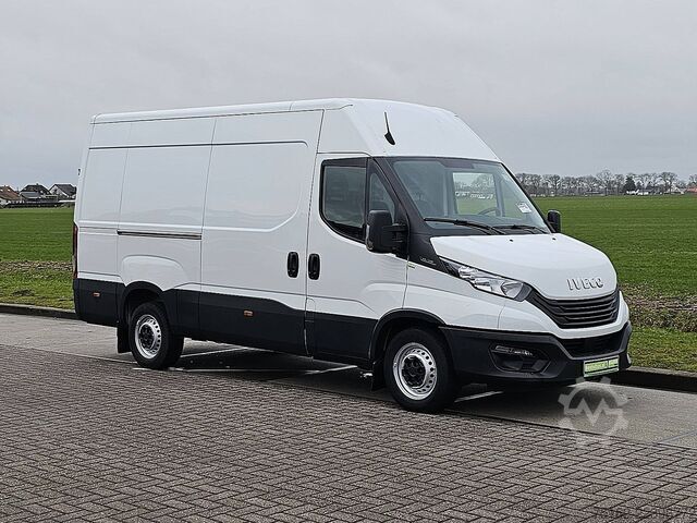 High-roof van IVECO DAILY 35S14 L2H2 Airco Euro6